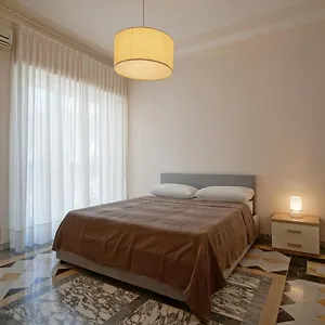 https://top-floor-aparthotel-bentivoglio-2.catania-hotels.net